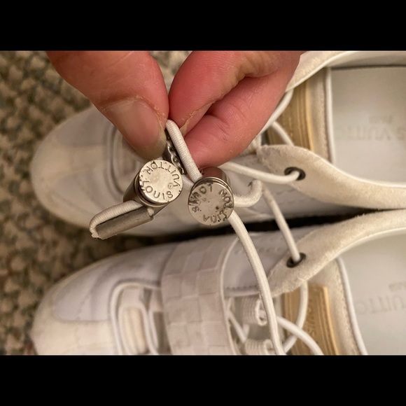 Aunthentic LV sneakers in good used condition. - Picture 2 of 7